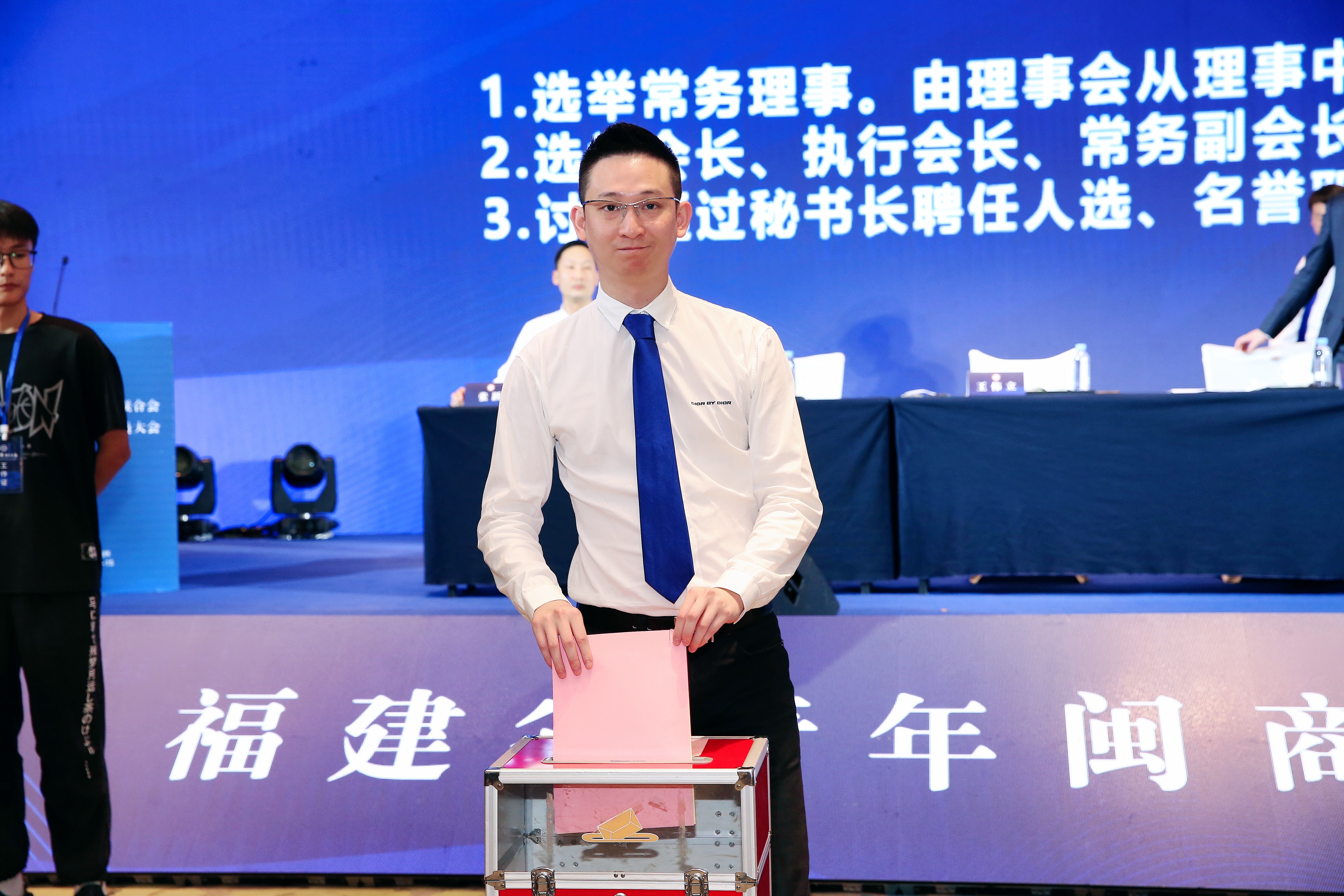 230e160a84f133568f682709a437fc8.jpg 230e160a84f133568f682709a437fc8.jpg